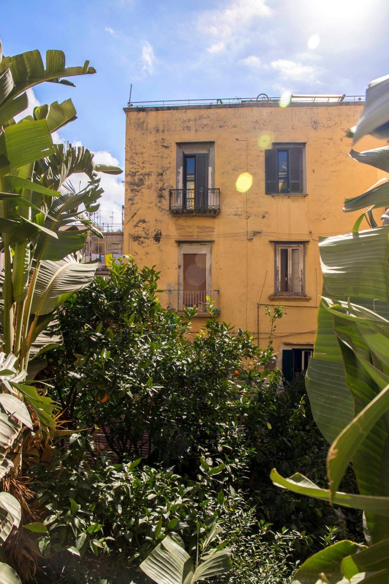 Connect * Napoli